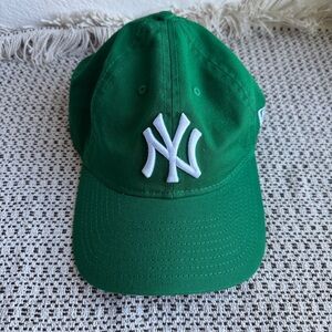New Era Green and White Women's Yankee’s Hat